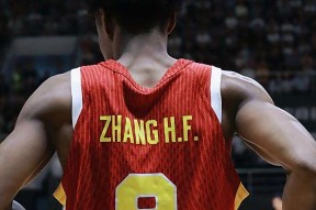 开云体育服务-转折点！广东宏远绝杀压哨；足总杯今晨攻防权衡；赛场秩序良好；控场能力受关注的简单介绍