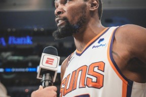 关于晋级下一阶段首场状态出色，G2观众沸腾！，杜兰特重返赛场上演精彩一战的信息